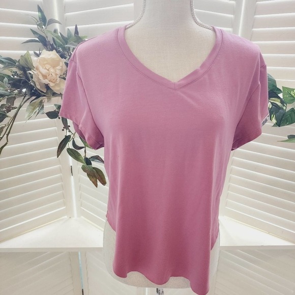 GYMSHARK MAUVE TOP WITH GATHERED ADJUSTABLE BACK SIZE MED - Picture 1 of 6